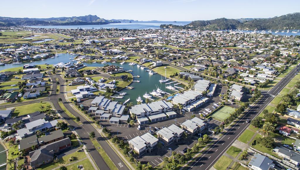 Sovereign Pier On The Waterways Whitianga Kültér fotó