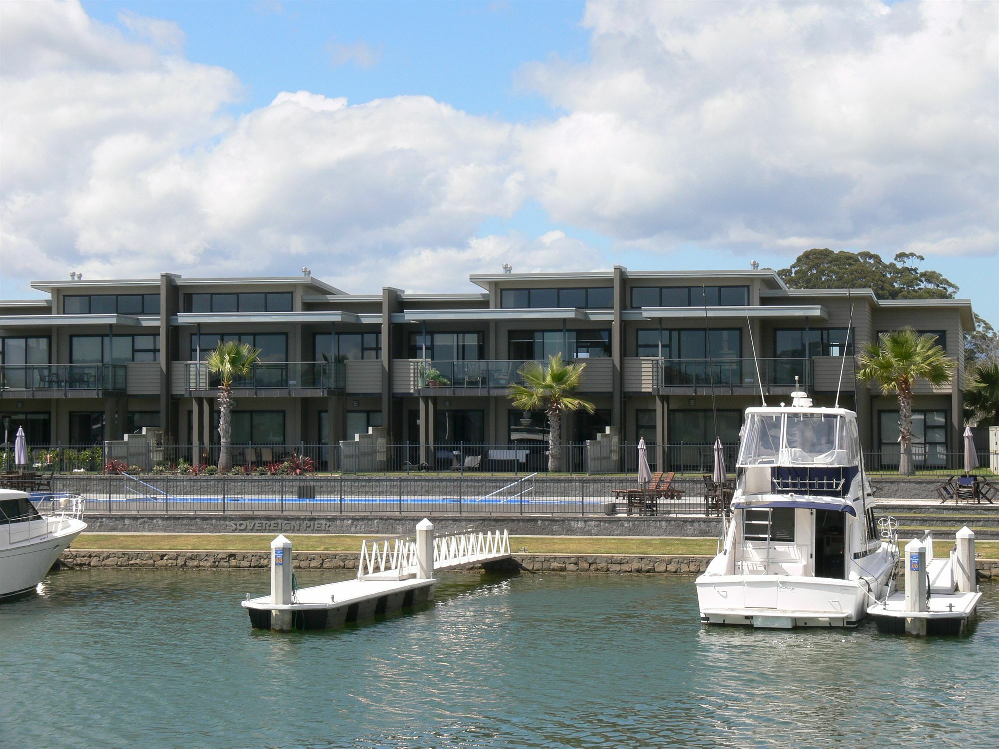 Sovereign Pier On The Waterways Whitianga Kültér fotó
